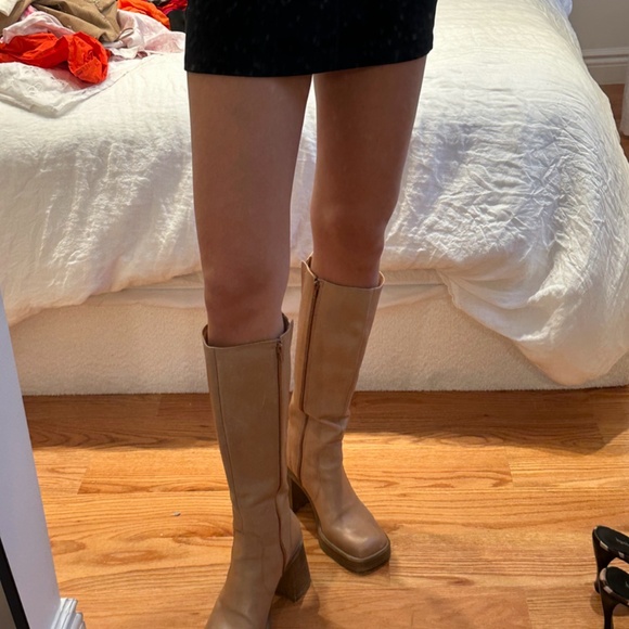 Steve Madden Brown Leather Boots - Picture 2 of 3